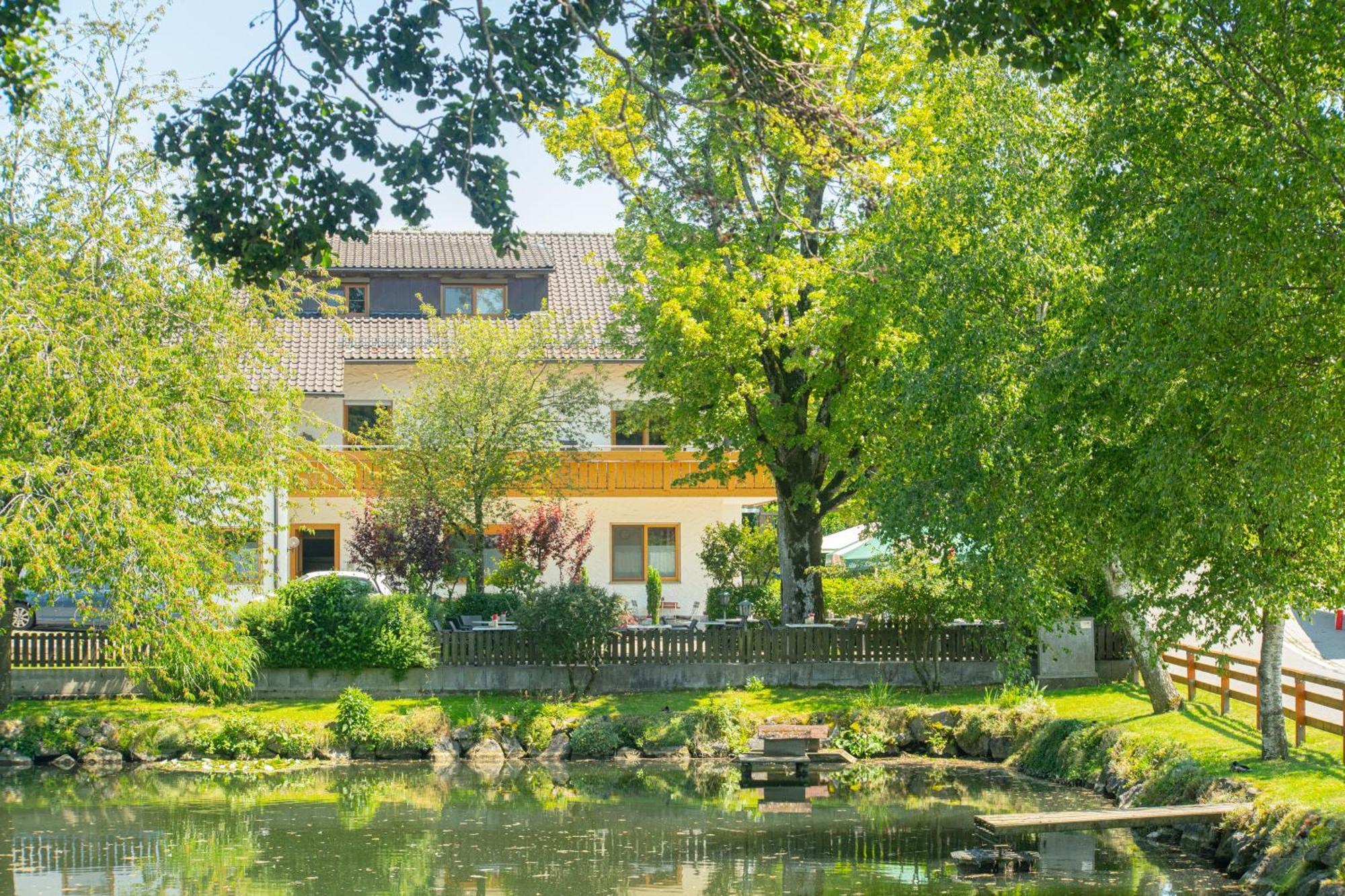 Отель Landgasthof Adler Amtzell Экстерьер фото
